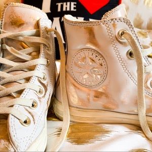 Chuck Taylor’s : White & Gold Leather ✨
